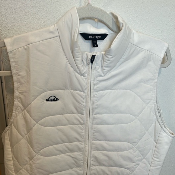 Radmor Women’s Golf Vest - Picture 2 of 3